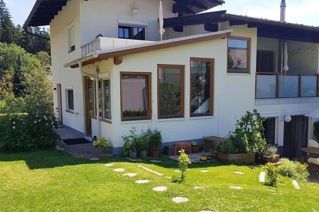 Wohnung Mit Balkon In Velden - Appartment Berge Bytilly Velden am Wörthersee Exteriér fotografie